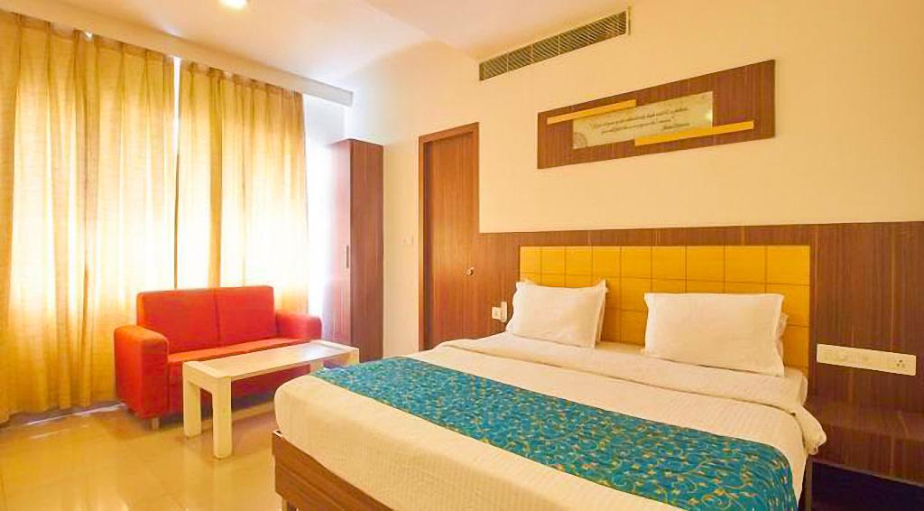 Continental Park Hotel Vijayawada Bagian luar foto