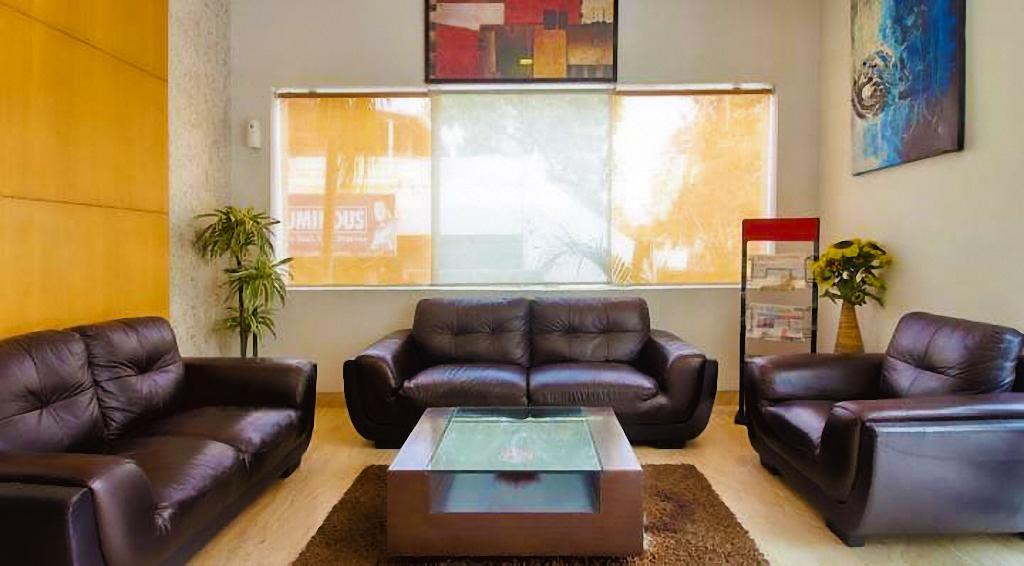 Continental Park Hotel Vijayawada Bagian luar foto